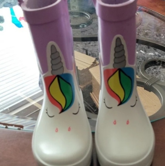 Girls rain boots size 5 - Picture 1 of 6